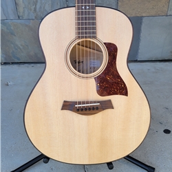Used Taylor GT Urban Ash Acoustic Guitar with Soft Case *Floor Model*
