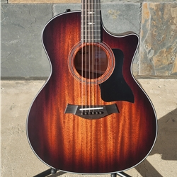 *Floor Demo* Taylor 324ce Mahogany/Mahogany, SEB-Top, V-Class DEMO