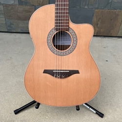 Manuel Rodriguez Caballero 11 Cutaway Electric with Fishman Presys CABALLEROWALNUT