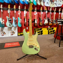 Used 2021 Fender LIMITED EDITION PLAYER STRATOCASTER®, SEA FOAM PEARL