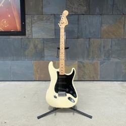 USED 1976 Fender Stratocaster White/ Maple Neck/ Black Hardware