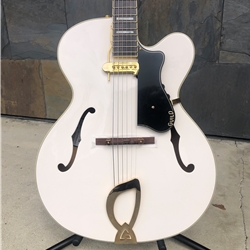 Guild A-150 Savoy Special Snowcrest White Hollow Body with Hardcase