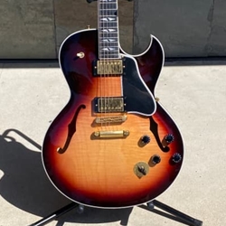 Used Gibson ES-137 Custom with Hardcase