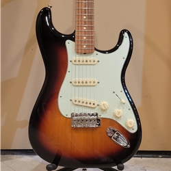 Used 2020 Fender Vintera® '60s Stratocaster®, Pau Ferro Fingerboard, 3-Color Sunburst