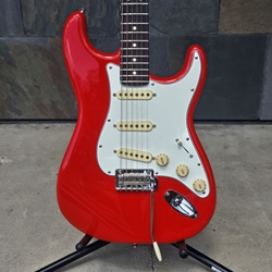 Used Fender Player II Stratocaster Coral Red