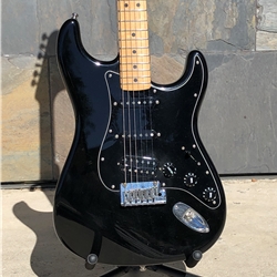 USED 2006 Fender Stratocaster Pro Closet Classic in Black