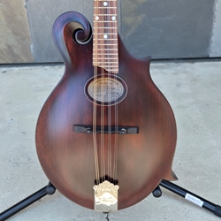 Kentucky KM-626 Standard Oval Hole F-Model Mandolin – Satin Brown