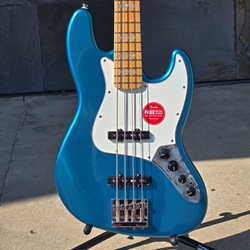 Squier Classic Vibe™ Active '70s Jazz Bass®, Maple Fingerboard, Parchment Pickguard, Ocean Turquoise