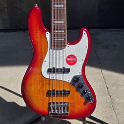 Squier Classic Vibe™ Active '70s Jazz Bass® V, Laurel Fingerboard, White Pearloid Pickguard, Sienna Sunburst