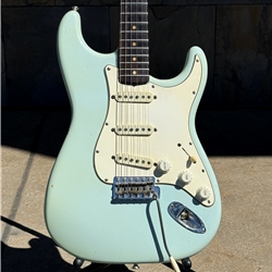 Used 1962 Fender Stratocaster Refin with 1965 Strat pickups and Case
