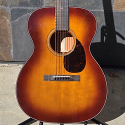 Martin Custom Shop OM Adirondack Spruce, Mahogany Ambertone 1933 Sunburst