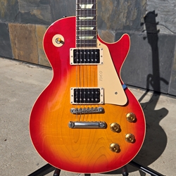 Used 1998 Gibson Les Paul Classic Heritage Cherry Sunburst with Case