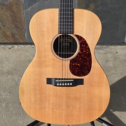 Used 2014 Martin 000X1AE with gigbag