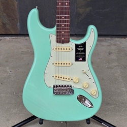 Fender American Vintage II 1961 Stratocaster®, Rosewood Fingerboard, Surf Green