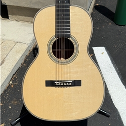 Martin Custom Edition 00-12 Fret Engelmann Spruce/Guatemalan Rosewood 2026 NAMM Custom #4