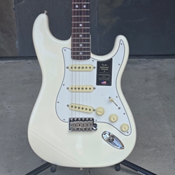Fender American Vintage II 1973 Stratocaster®, Maple Fingerboard, Olympic White (Rosewood)