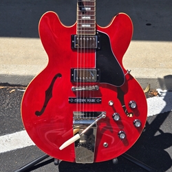 Used Epiphone Joe Bonamassa '62 ES-335 with Hard Case