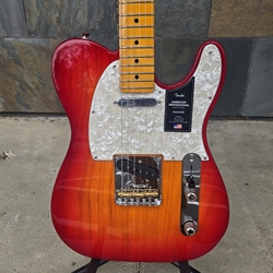 Fender American Professional Telecaster®, Maple Fingerboard, Aged Cherry Burst